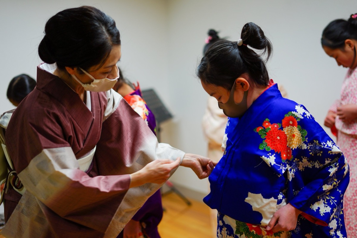 親子きもの教室の様子
