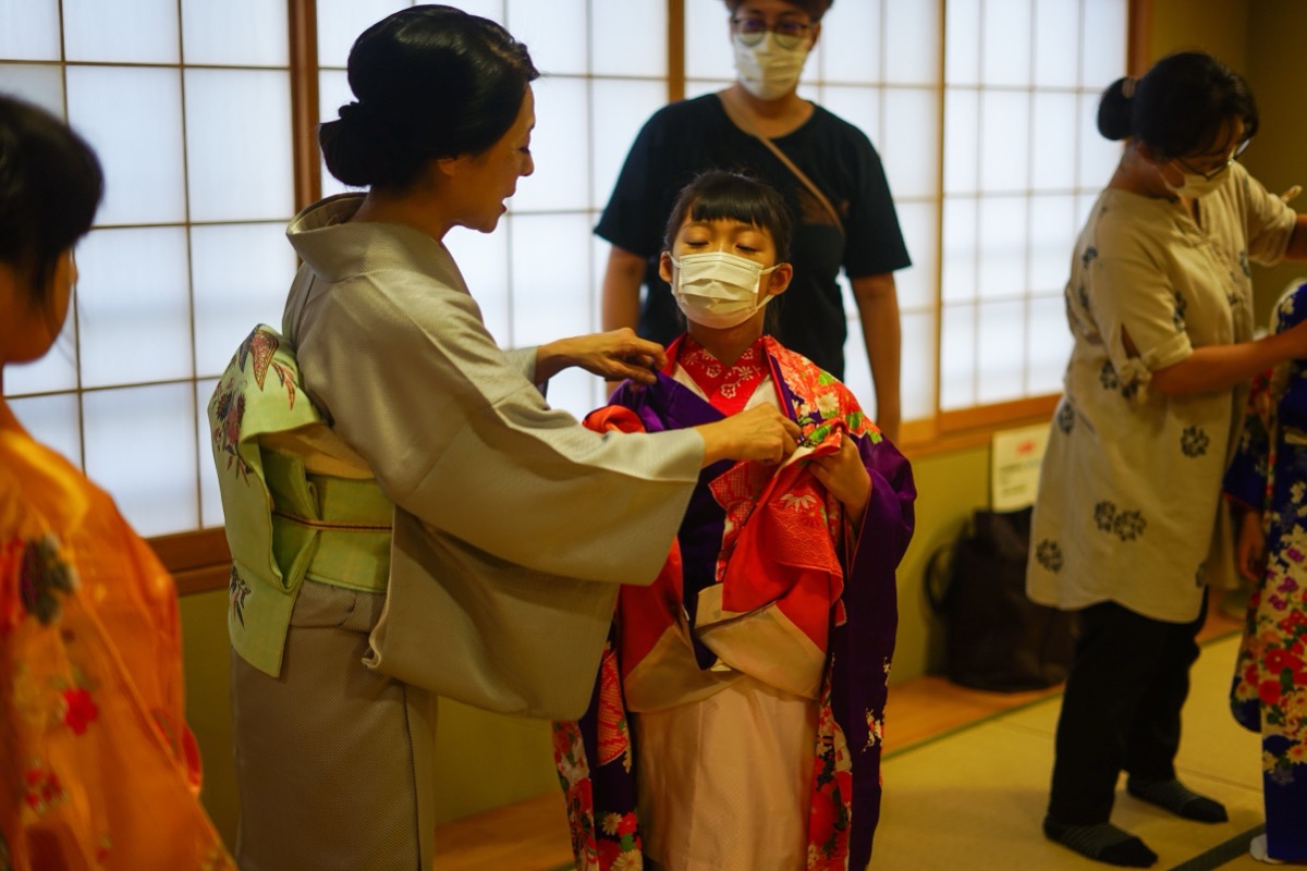 親子きもの教室の様子