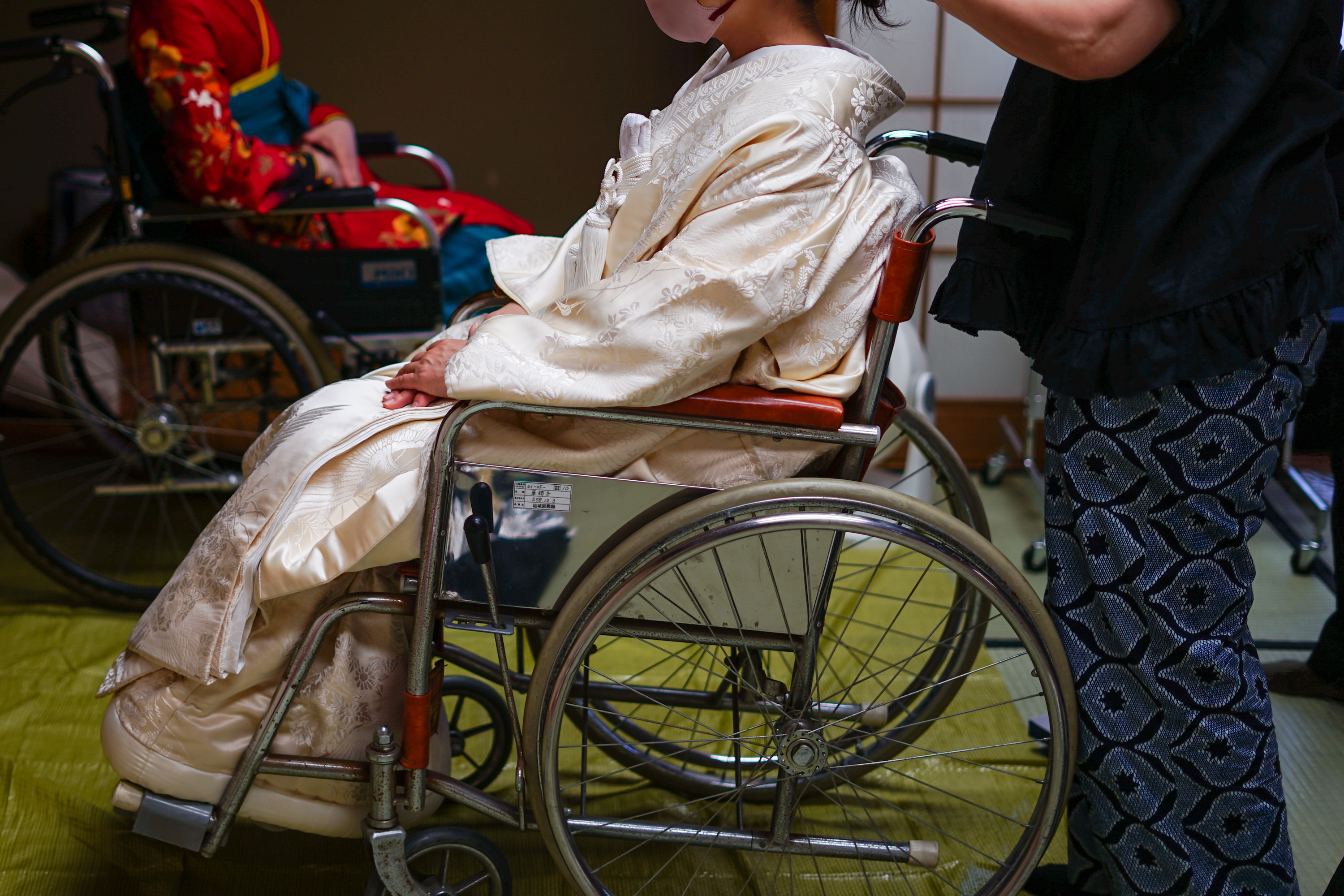 車いす着付けの花嫁衣装